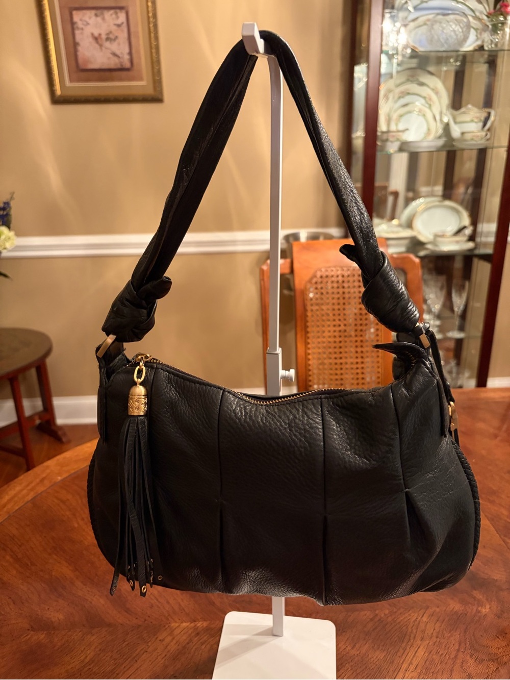 Elegant Cole Haan, Great Detailing - Not Your Average Hobo Bag. EUC